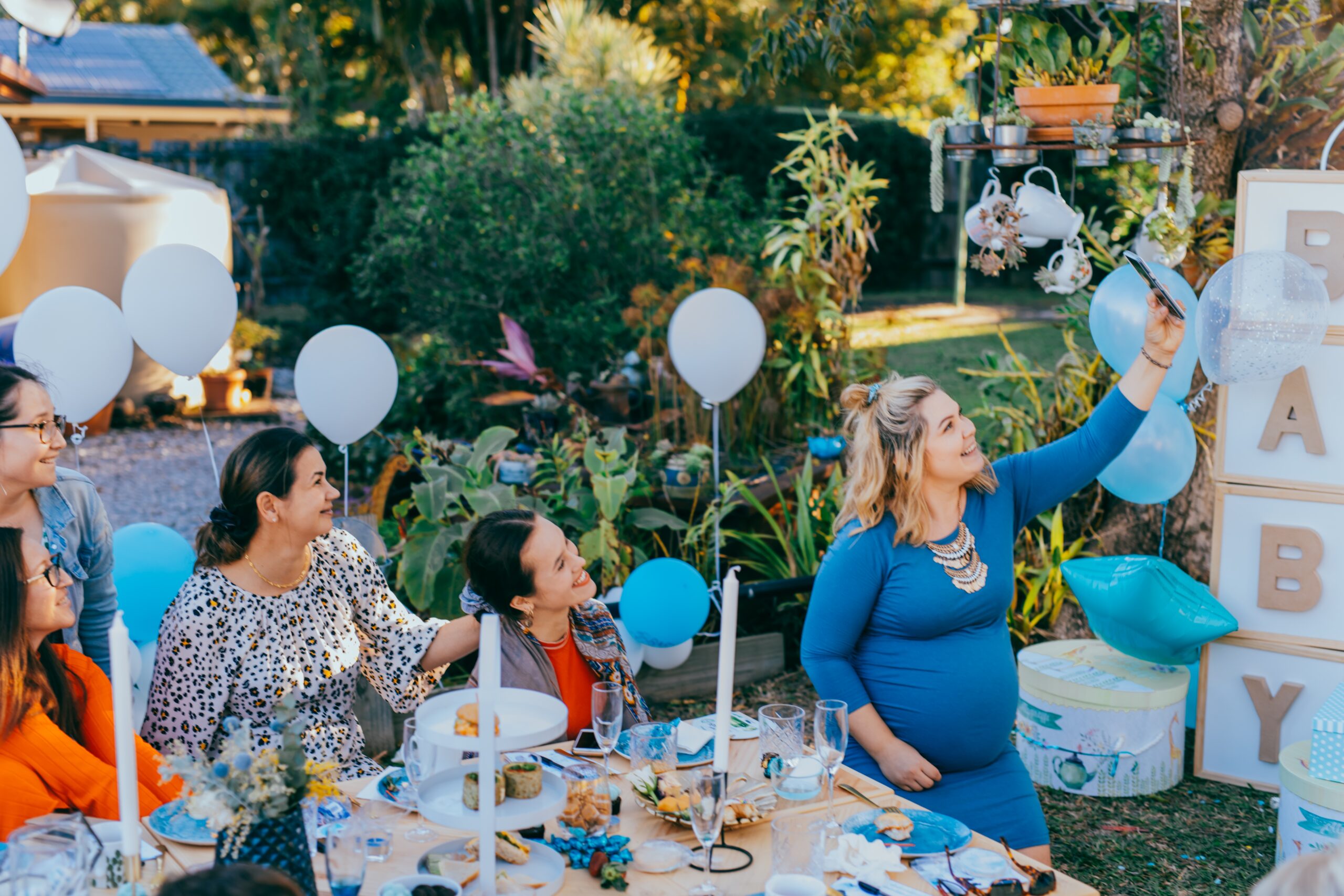 32 idées de jeux pour une baby shower inoubliable